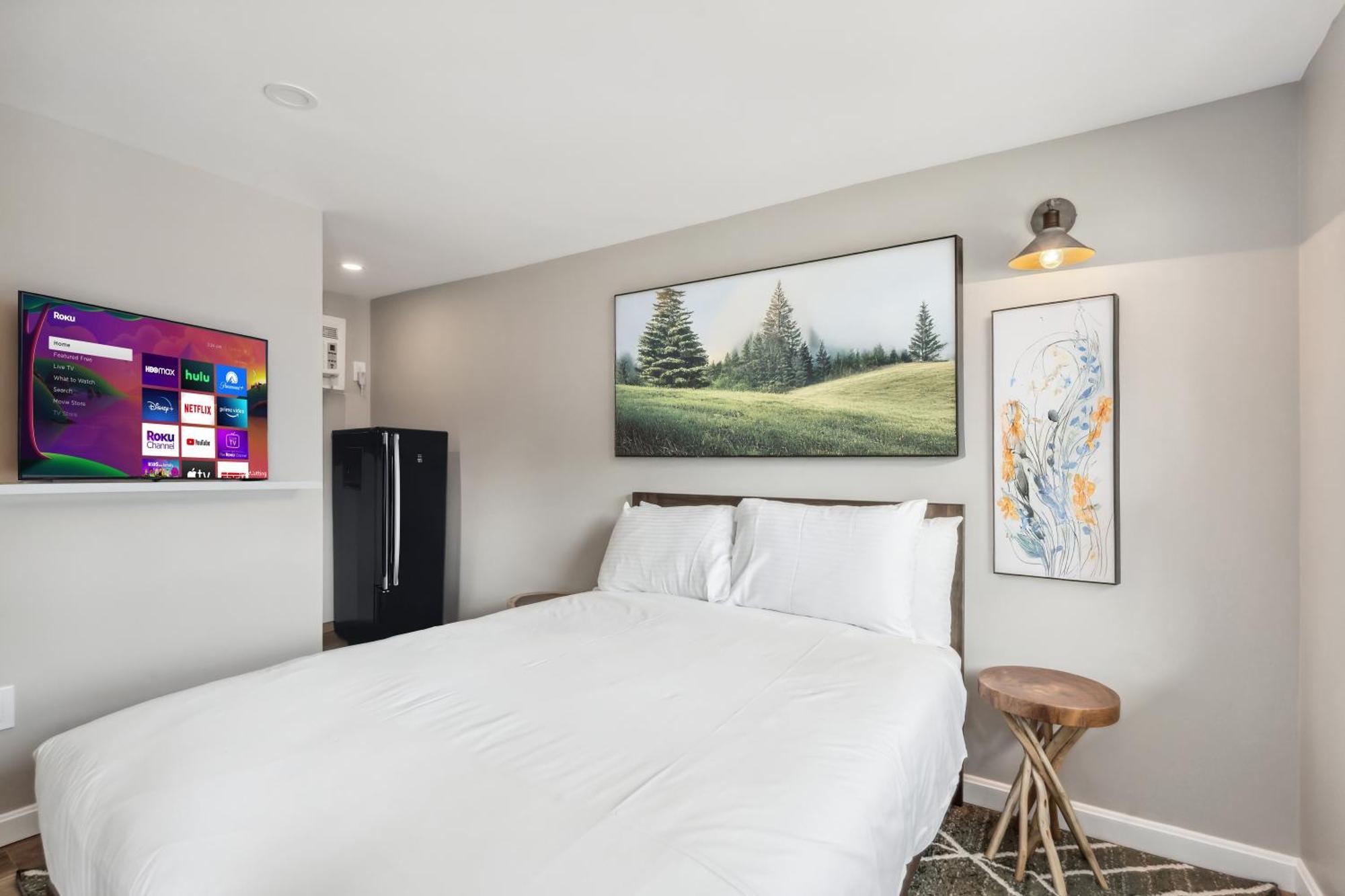 Inn 32 North Woodstock Room photo