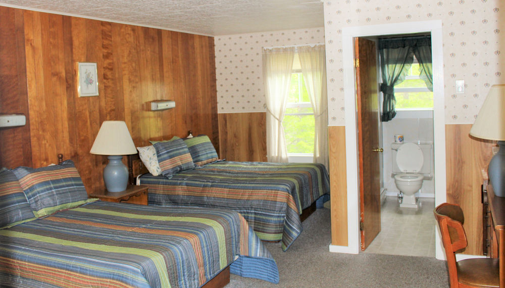Inn 32 North Woodstock Exterior photo